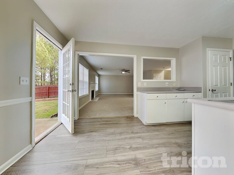 Building Photo - 62 Kirkhill Dr