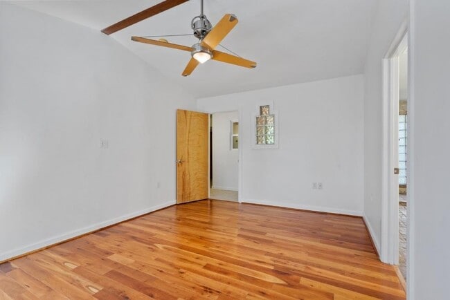 Building Photo - 1212 Bentwood Rd