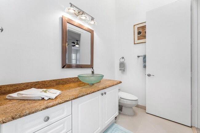 Building Photo - 2601 Sheltingham Dr