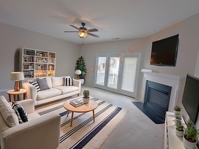 Building Photo - Great Location 3 Story 3 Bedroom, 3.5 Bath...