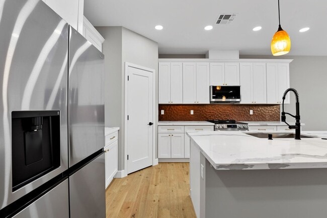 Building Photo - NO HOA! 2024 Build w/ RV Gate, Quartz Kitchen & 4 Spacious Bedrooms