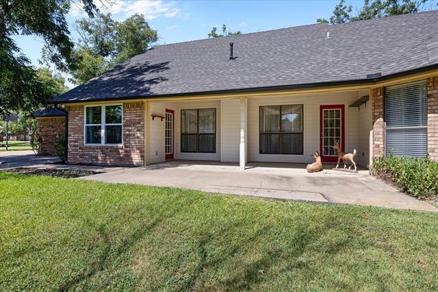 Building Photo - 8901 Magnolia Vale Dr