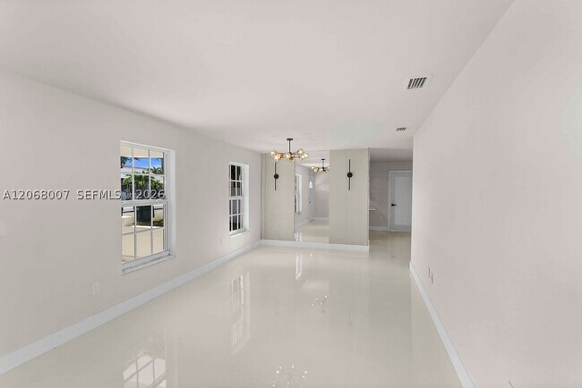 Building Photo - 6330 SW 135th Ave