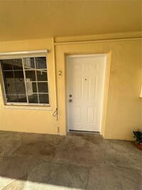 Building Photo - 1208 Salzedo St