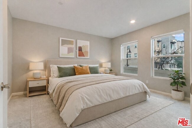 Building Photo - 713 Daniel Freeman Cir