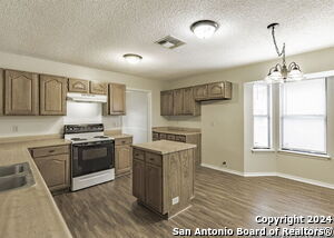 Building Photo - 13722 Pebble Point