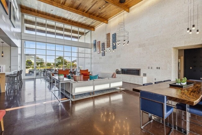 Building Photo - 15807 Thorn Apple Rd