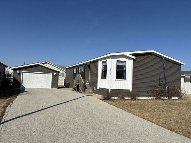 Primary Photo - 25638 Baltusrol Dr