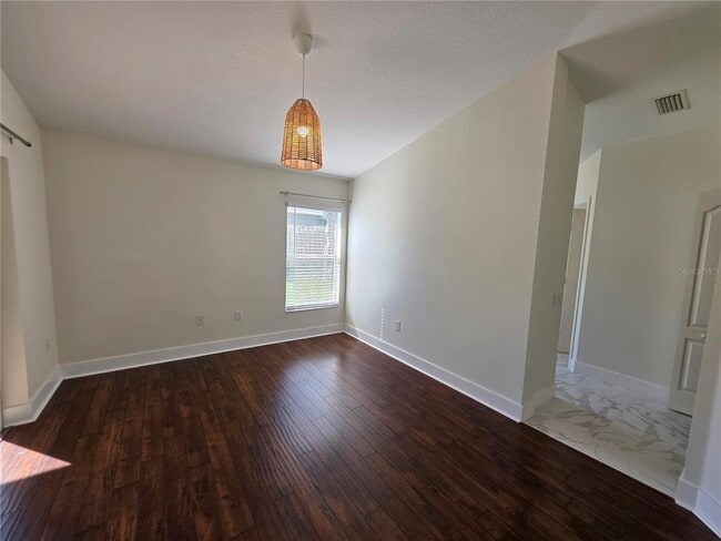 Building Photo - 730 Straw Lake Dr