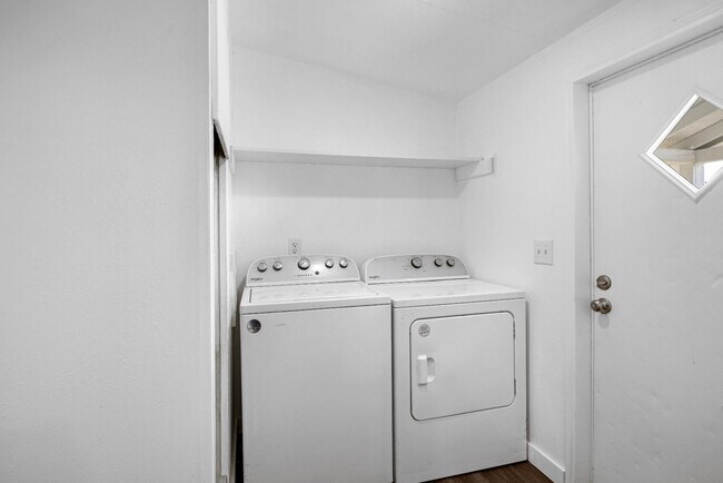 Building Photo - 17982 CR 4104