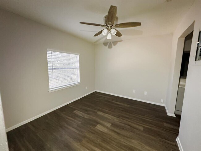 Building Photo - 4500 Witham Ln