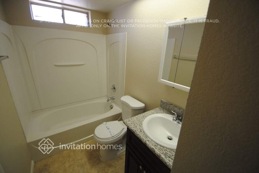 Building Photo - 611 E Gable Ave