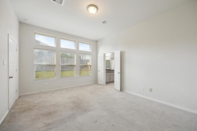 Building Photo - 16346 Hillside Garden Ln