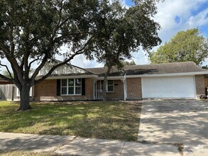 Building Photo - Ready for move in