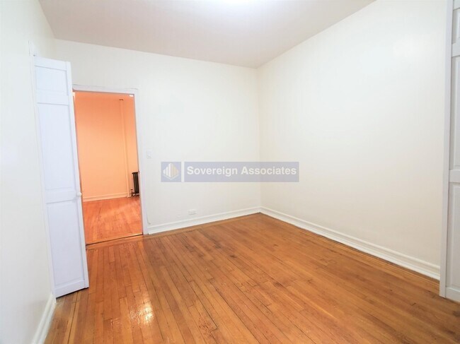 Building Photo - 86 Haven Ave