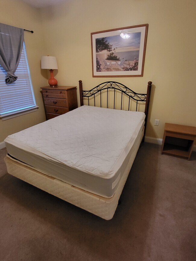 Building Photo - 889 Palmetto Trail