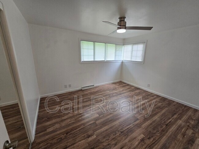 Building Photo - 13324 E Saltese Rd