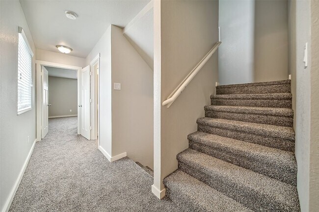 Building Photo - 12603 Telge Rd