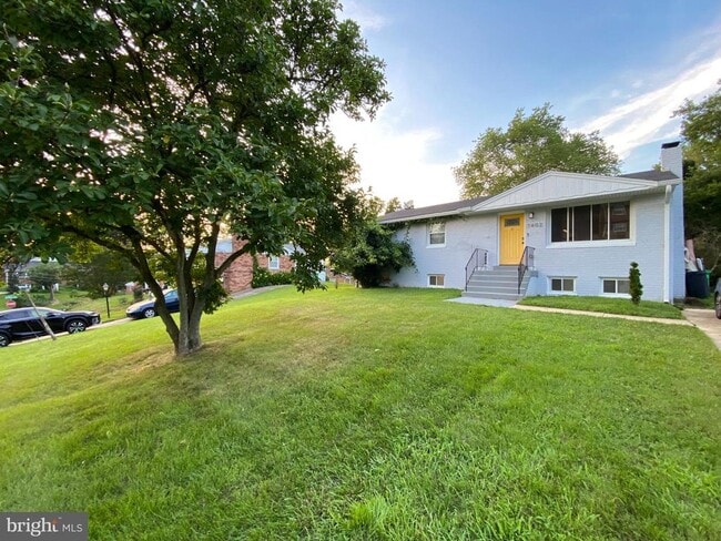 Building Photo - 7402 Lenham Dr