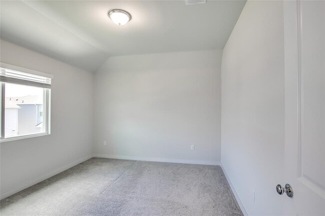 Building Photo - 15107 Forum Ave