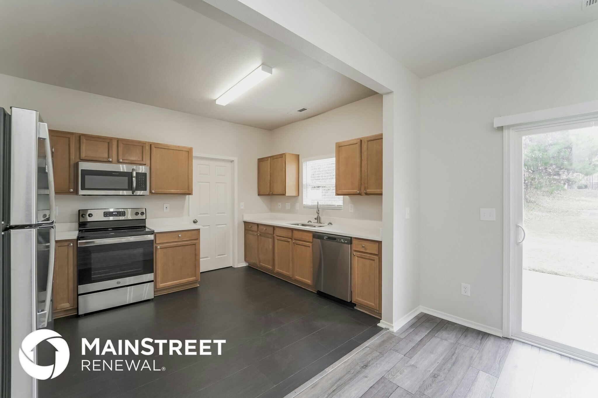 Building Photo - 1054 Black Oak Dr