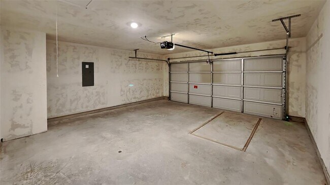 Building Photo - 8320 NW 61st St