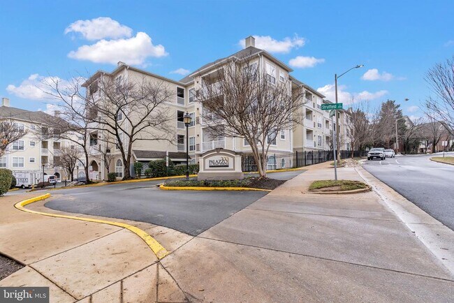 Building Photo - 4560 Strutfield Ln