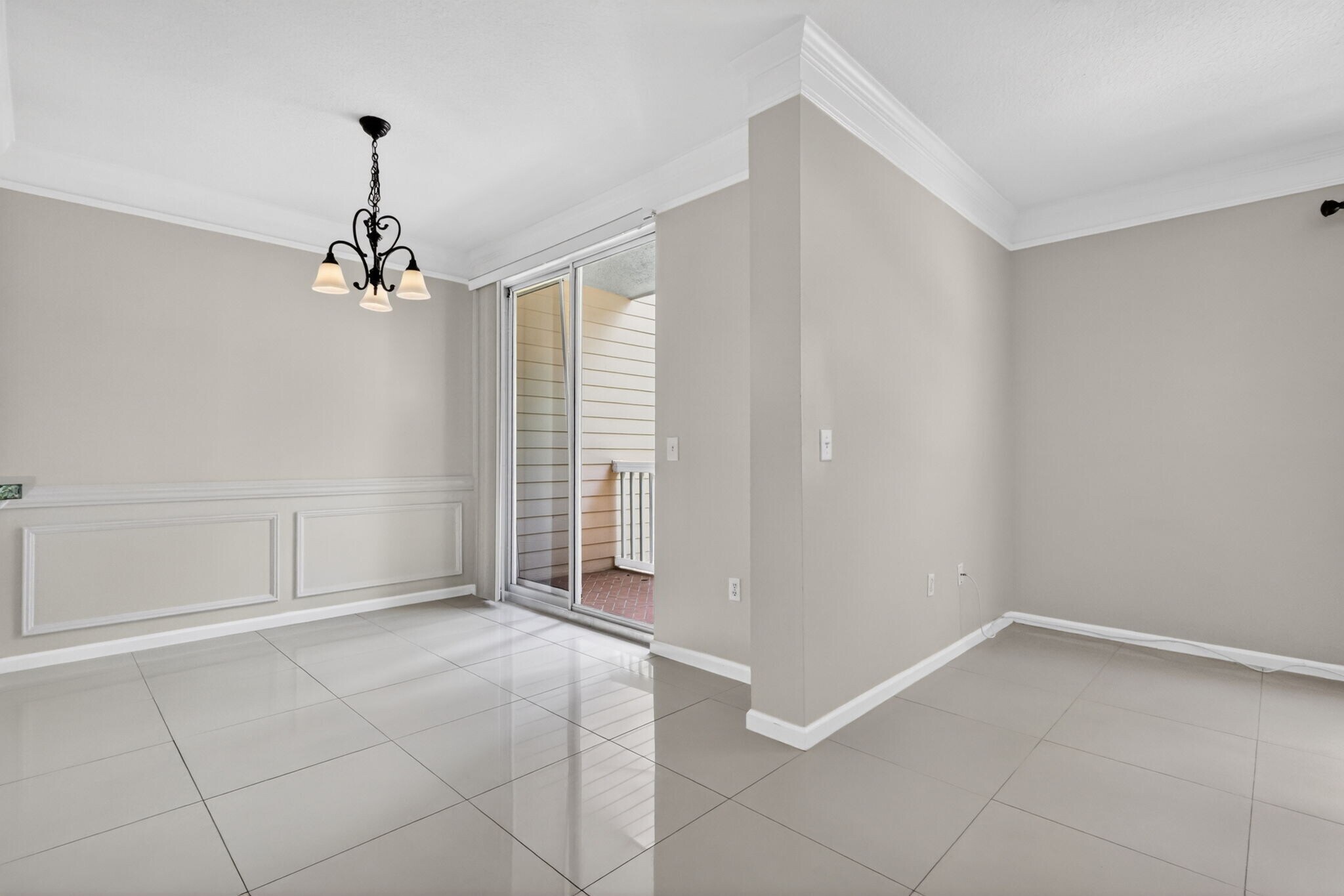Building Photo - 175 Galicia Way