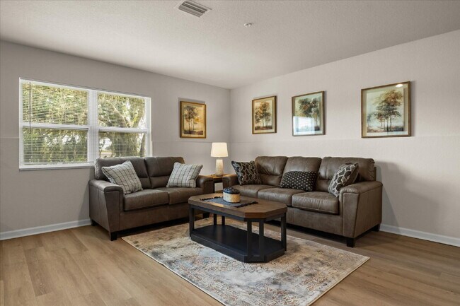 Building Photo - 260 Spanish Moss Cir