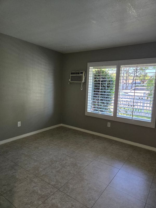 Building Photo - 2504 N Bourbon St