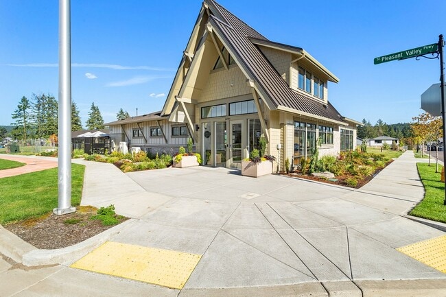 Building Photo - 2022 - Plenty of upgrades !  Access to Pool + Amenities. AC on Main, Walking trails, Nice End uni...