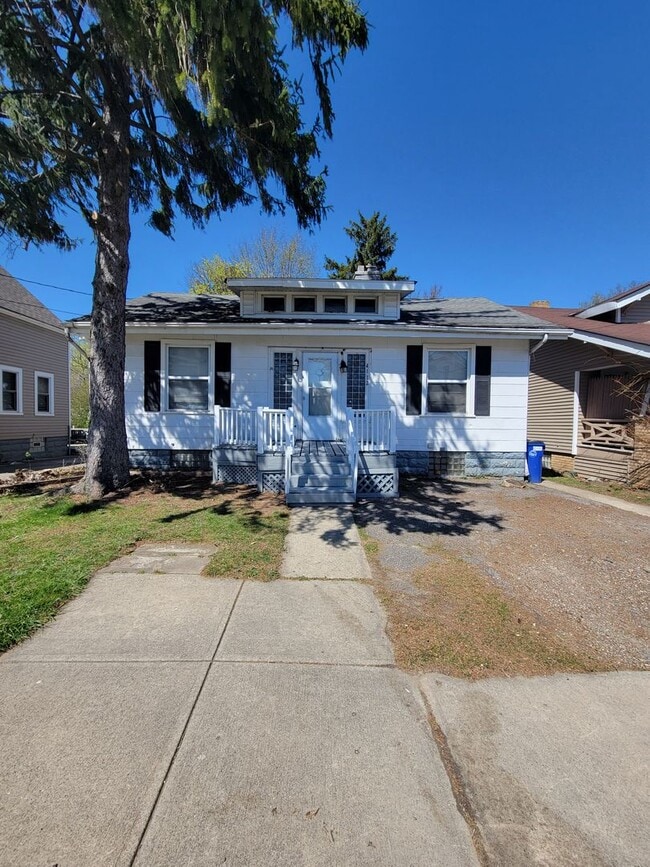 Building Photo - Brooklyn Centre Area - 3 Bedroom - Single ...