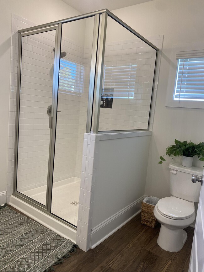 Building Photo - 114 Conrad Dr