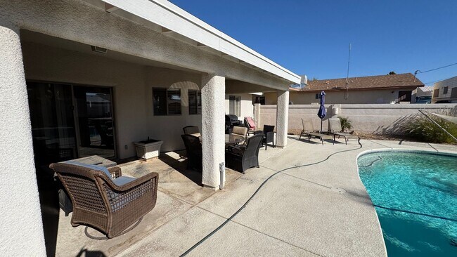 Building Photo - Furnished Pool Home Rental!!
