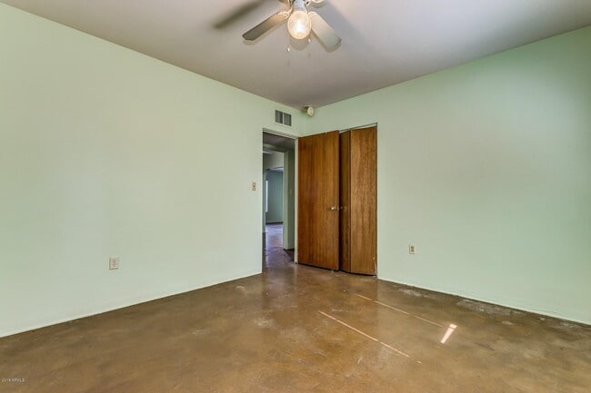 Building Photo - 1719 S El Camino Dr