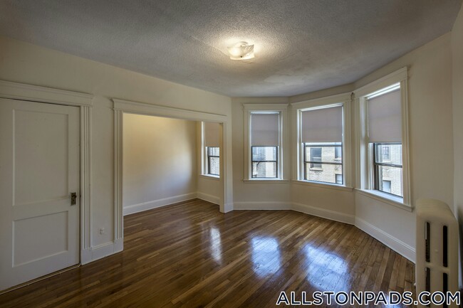 Building Photo - 1144 Commonwealth Ave