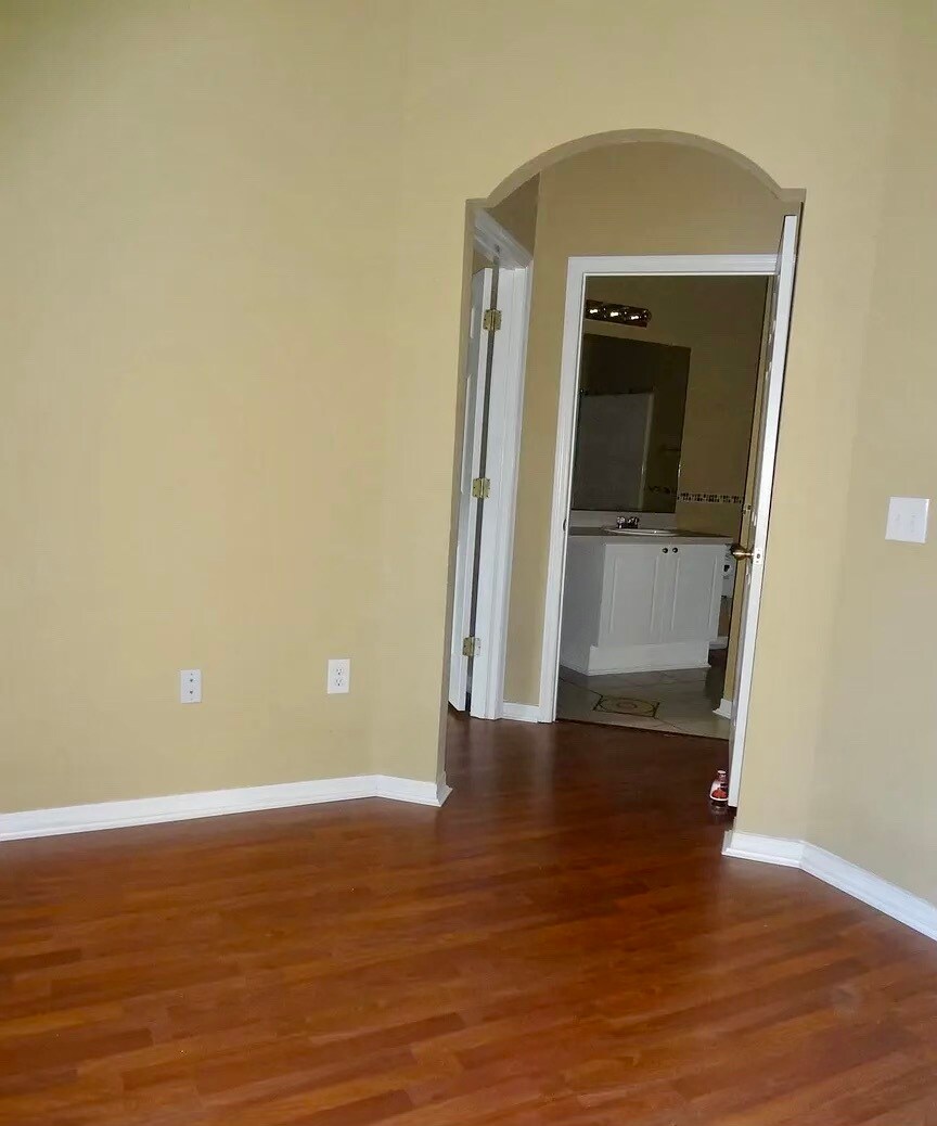 Building Photo - 846 Grand Regency Pointe