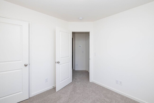 Building Photo - 3 Bedroom Townhome Minutes from Downtown Oakboro - Available August 2026