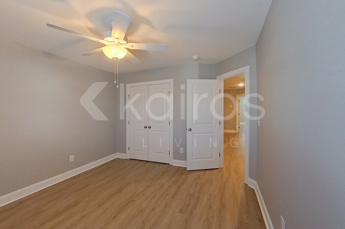 Building Photo - 3717 Oak Leaf Wy