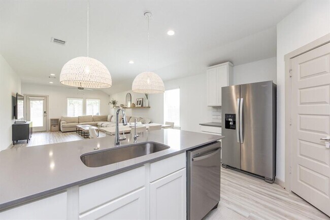 Building Photo - 6803 Telford Holw Trl