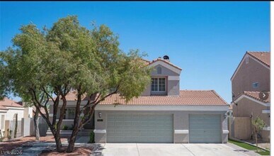 Building Photo - 32 Sandwedge Dr