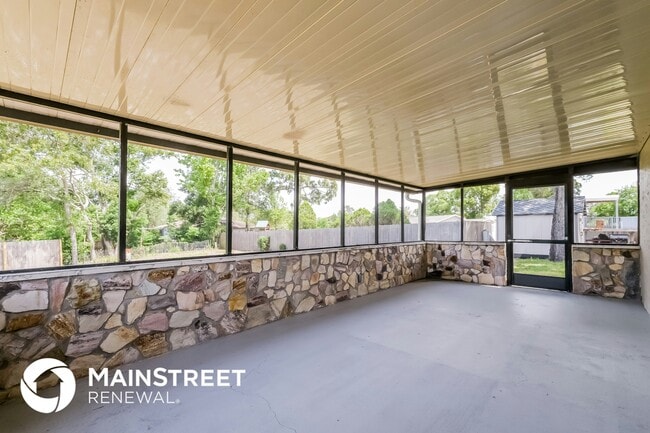 Building Photo - 12345 Mayberry Rd