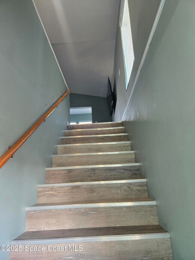 Building Photo - 0000 Pineapple Ave