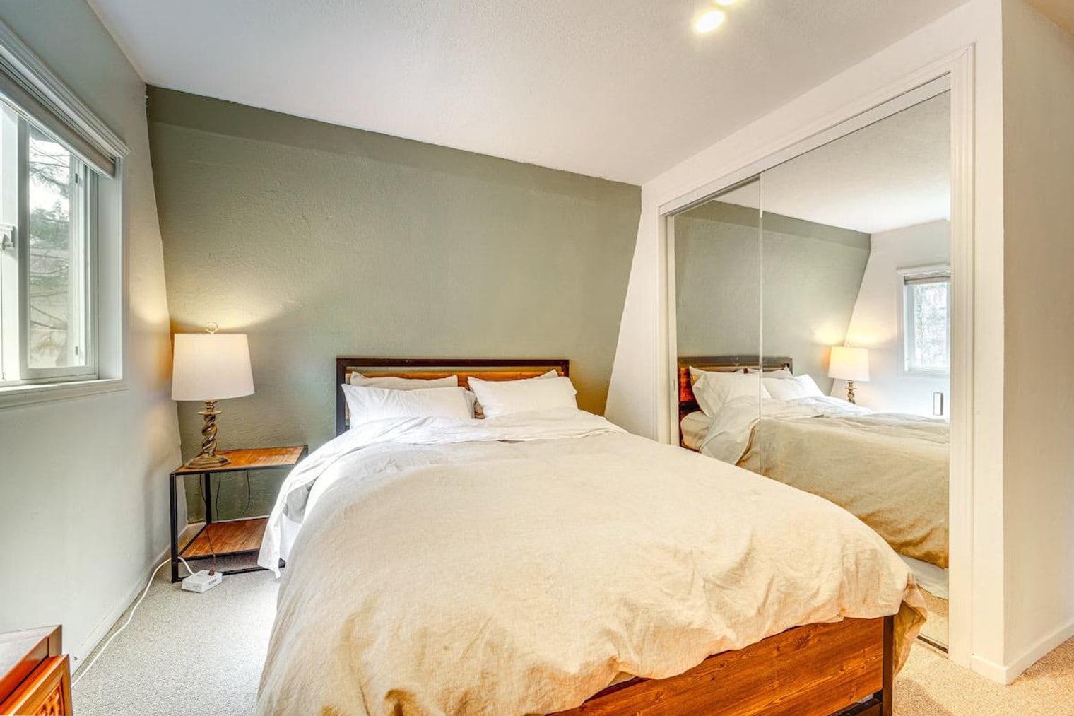 Building Photo - 627 Bear Valley Rd