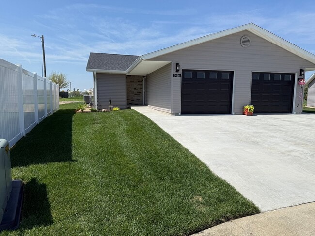 Building Photo - 1486 Kays Ct