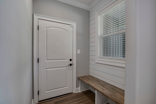 Building Photo - 310 Dudala Way