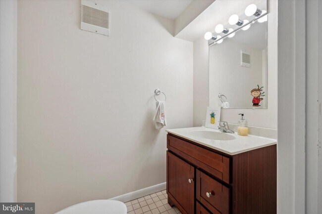 Building Photo - 531 Misty Hollow Ct