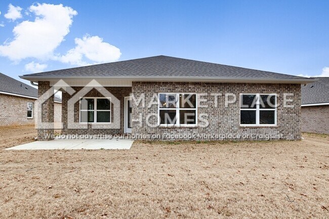 Building Photo - 174 River Pointe Dr
