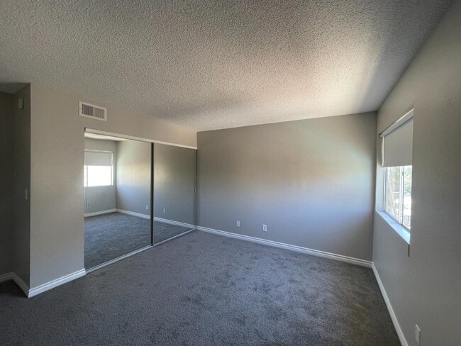 Building Photo - 1303 Darlene Way