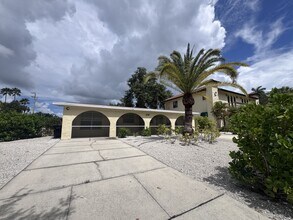 Building Photo - 420 Palmetto Ct
